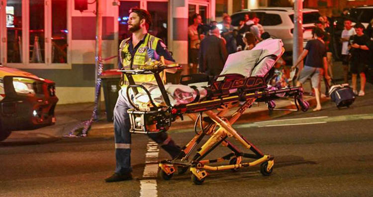 অস্ট্রেলিয়ার বন্ডাই সৈকতে বন্দুকধারীদের গুলিতে নিহত বেড়ে ১৫