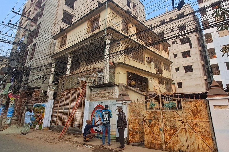 তারেক রহমান ফিরছেন, চলছে বগুড়ার বাসা সংস্কার