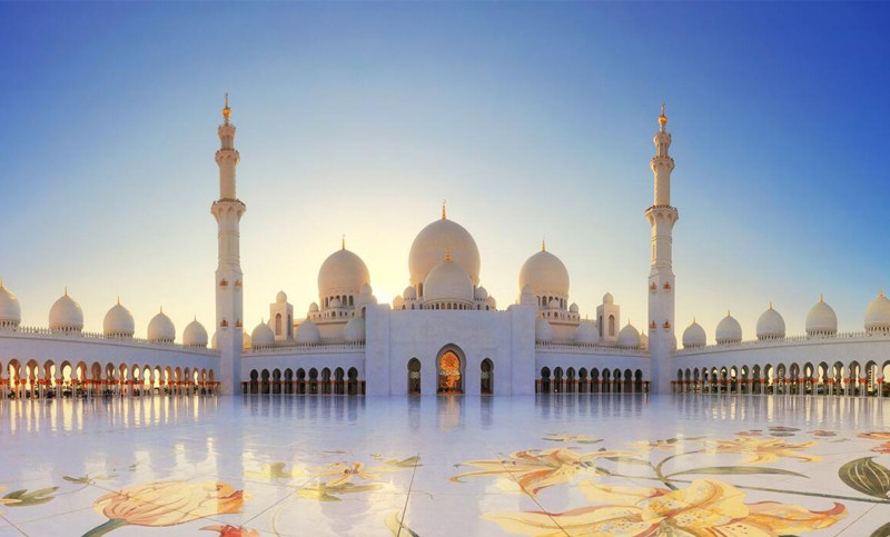 জুমার দিনে বিশেষ আমল ও গুনাহ মাফের সুযোগ