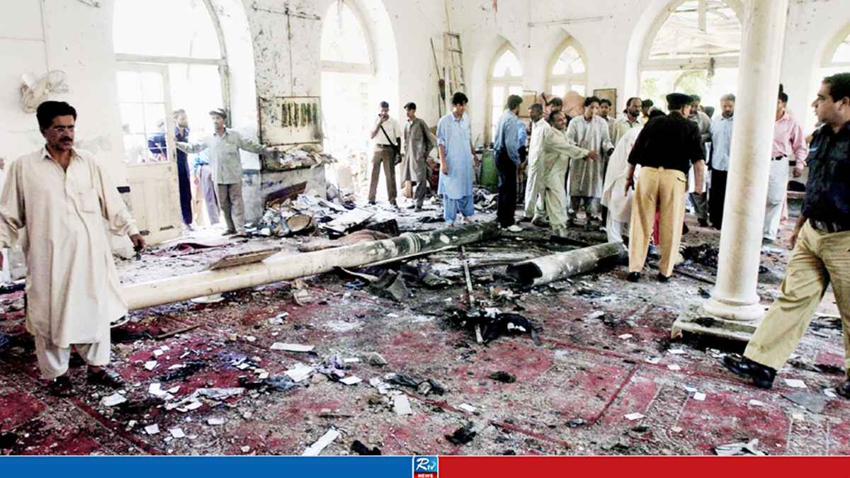 জুমার নামাজের সময় বিস্ফোরণে কেঁপে উঠল ইসলামাবাদ, নিহত অন্তত ১৫