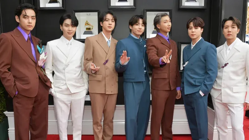 ২১ মার্চ নেটফ্লিক্স লাইভে আসবে বিটিএস  