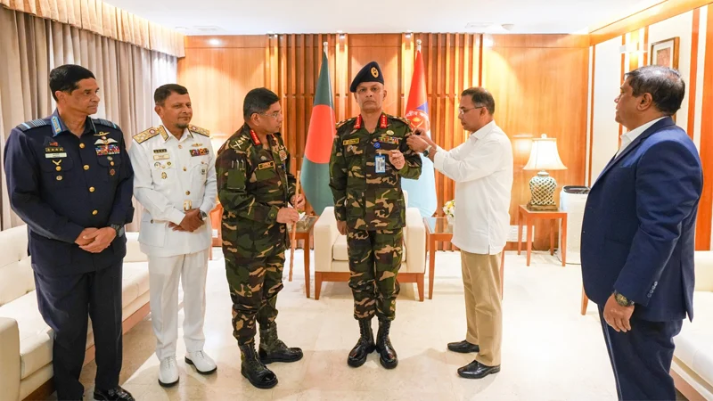রাষ্ট্রীয় সামরিক কাঠামোর গুরুত্বপূর্ণ পদে নতুন নেতৃত্ব