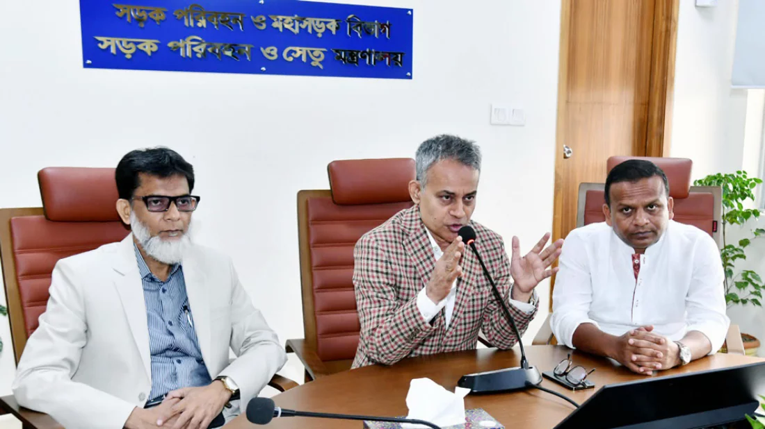 দেশের স্বার্থে সততা ও দায়বদ্ধতা মেনে কাজ করতে হবে: শেখ রবিউল আলম