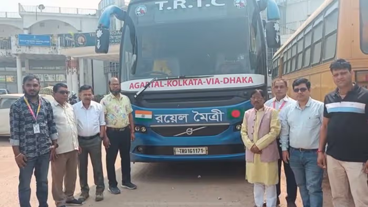 ১৮ মাস পর কলকাতা-ঢাকা-আগরতলা বাস চলাচল শুরু