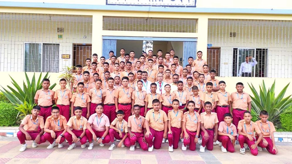 এক স্কুলের ৩০ পরীক্ষার্থীর মধ্যে ২৯ জনের বৃত্তি লাভ