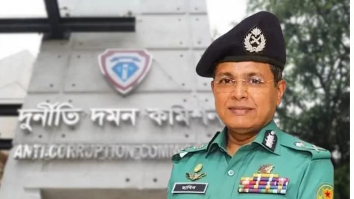 ডিএমপির সাবেক কমিশনার হাবিবুরকে দেশত্যাগে নিষেধাজ্ঞা