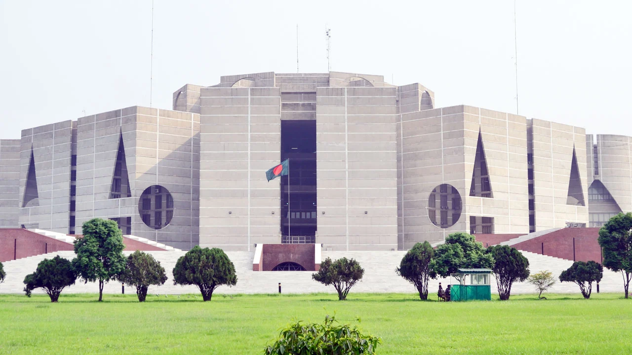 হাসিনার গণহত্যার বর্ণনা সংসদে তুলে ধরবেন রাষ্ট্রপতি