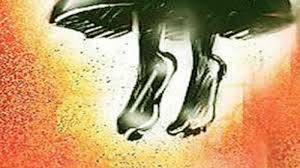 বসুন্ধরা আবাসিক এলাকায় বিশ্ববিদ্যালয় ছাত্রীর ঝুলন্ত মরদেহ উদ্ধার