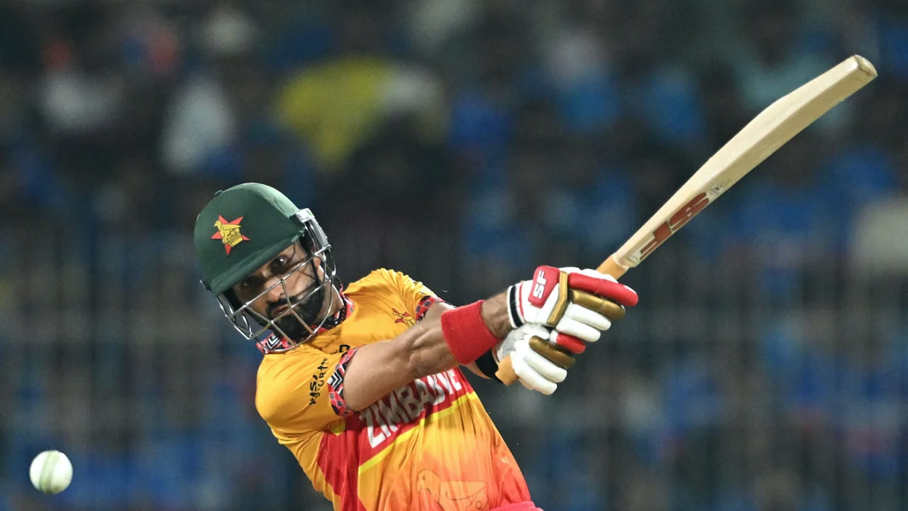 বিশ্বের দ্বিতীয় ক্রিকেটার হিসেবে রাজার কীর্তি