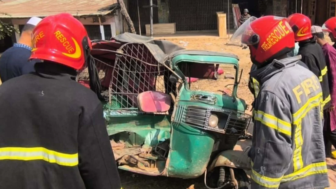 চট্টগ্রামে পিকআপ-অটোরিকশা সংঘর্ষে চালক নিহত, শিশুসহ আহত ৭