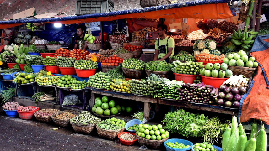 রমজানের দ্বিতীয় সপ্তাহে রাজধানীতে বাজারে স্বস্তি