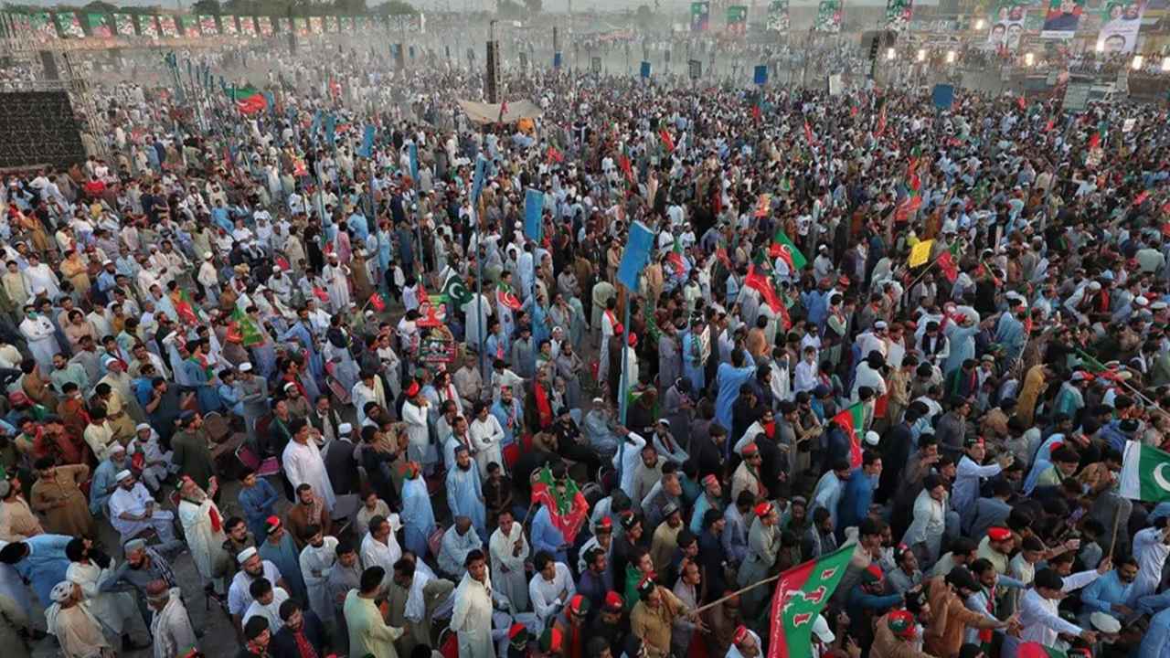পাকিস্তানে ইরানের সমর্থনে সমাবেশে নিহত অন্তত ২৫